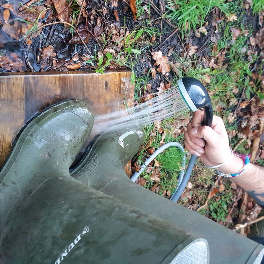 Leisurewize Rechargeable Portable Shower