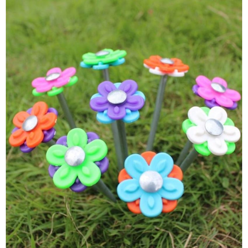 Multi-Coloured Daisy Pegs Set of 20