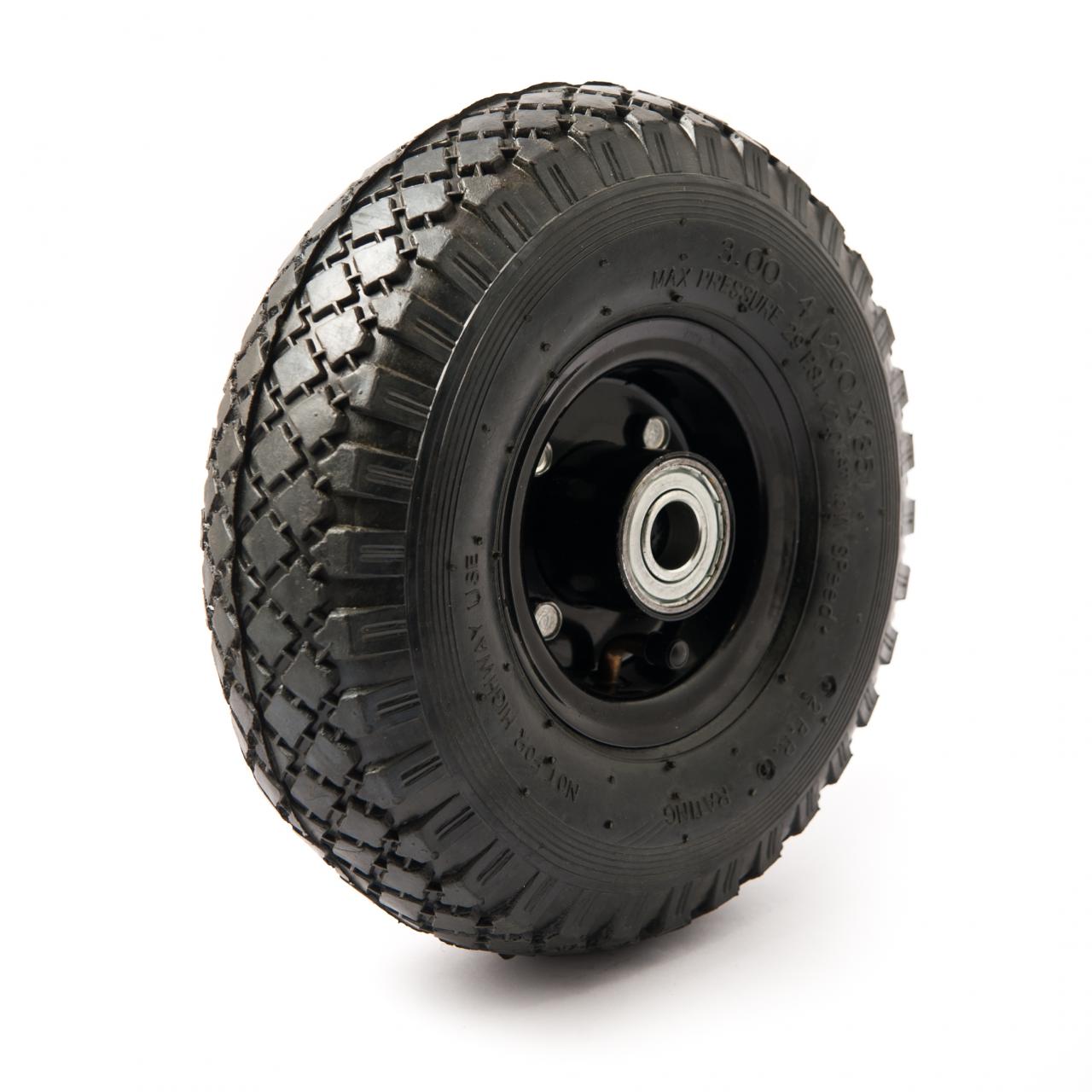 Pneumatic wheel with black steel rim