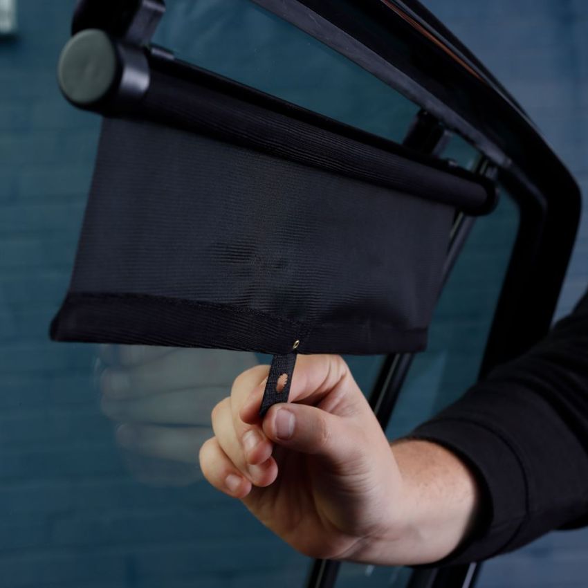 Streetwize Pair of Roller Blinds